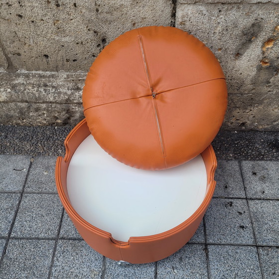 Image 1 of Puff naranja, serie Dilly Dally, Luigi Massoni para Poltrona Frau, 70’s - Italia
