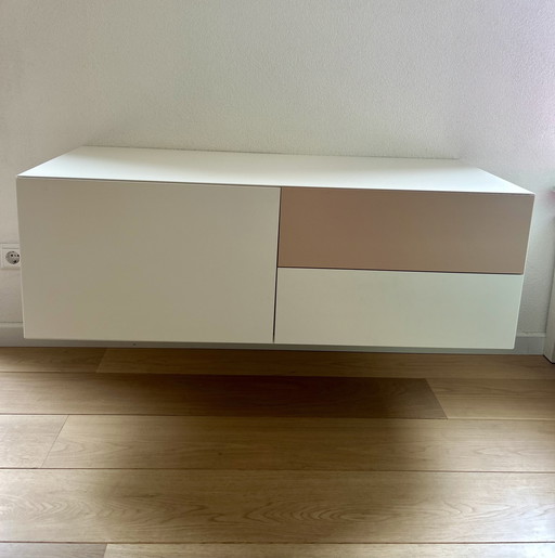 Armoire murale flottante Pastoe