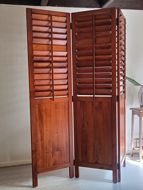 Image 1 of Séparateur d'écran à lames en bois d'acajou