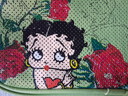 Bolso de hombro Betty Boop de piel sintética en color verde anís.