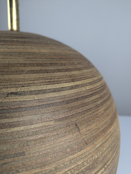 Image 1 of Pareja de grandes lámparas de sobremesa en madera laminada y latón, años 60