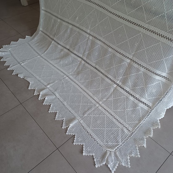 Image 1 of Copriletto vintage. Fatto a mano all&#39;uncinetto. Cotone. 210 cm x 190 cm.