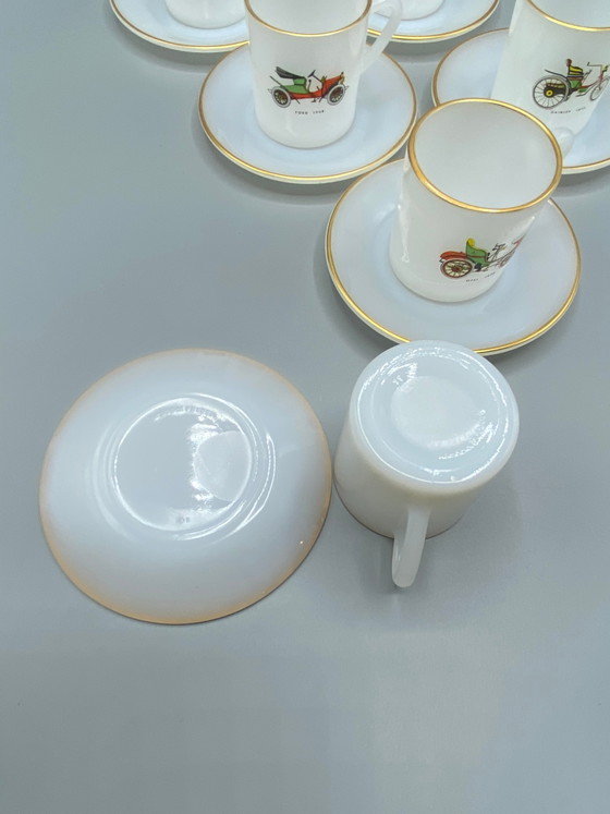 6 tazze e 6 piattini Arcopal Francia, decorazioni per automobili pionieristiche – Bicchieri e caraffe, Retro (photo 6 of 6)