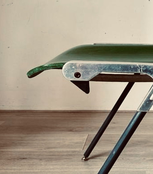 4x Vintage Anonima Castelli Chairs By Giancarlo Piretti
