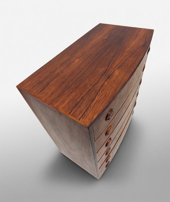 Image 1 of Commode cintrée en palissandre par Kai Kristiansen