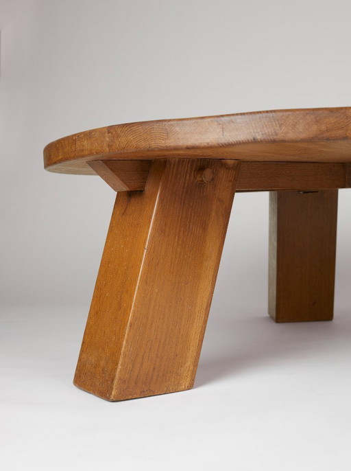 Vintage Brutalist round tripod coffee table in solid oak, circa 1960
