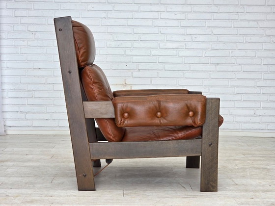 Image 1 of Sillón escandinavo años 70, mobiliario de piel, lona, ​​madera de roble.