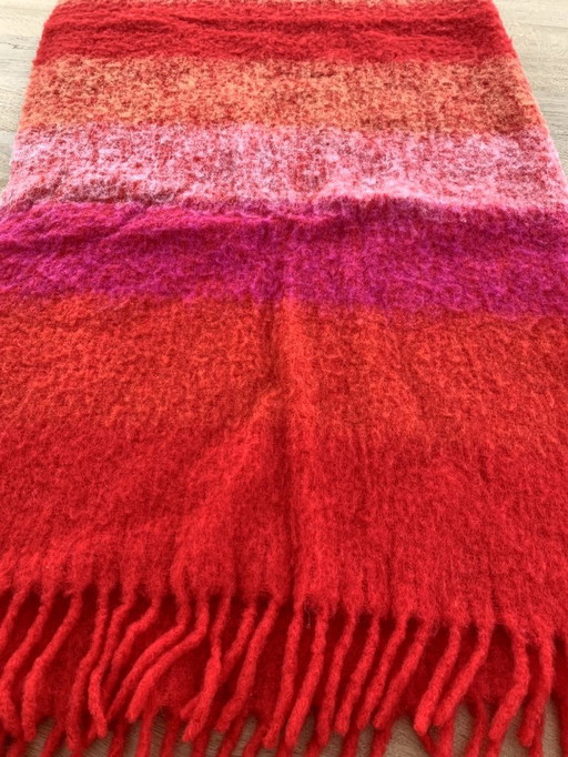 Luxuriöses Plaid/Decke von Cecchi e Cecchi – rot-orange gestreift