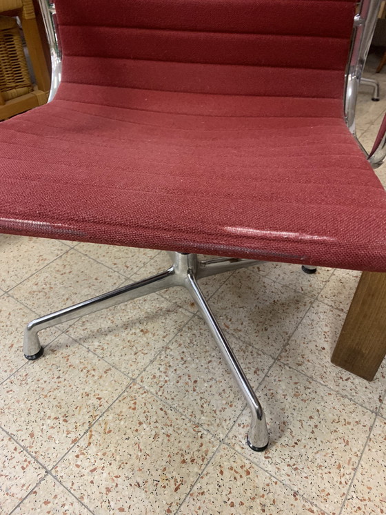 Image 1 of 4x sedie di design marca: vitra wine red