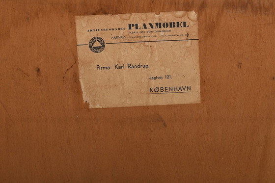 Image 1 of Hans Wegner Jaloeziedeurkast voor Plan Møbler 1940