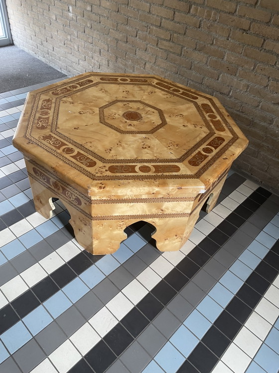 Image 1 of Einzigartiger, achteckiger Couchtisch im marokkanischen Stil, der auf Bestellung gefertigt wird – daher der Preis.