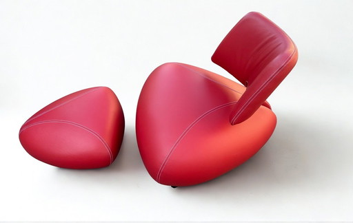 Wunderschöner Leolux Pallone Design-Sessel in neuwertigem Zustand, inklusive Fußhocker.