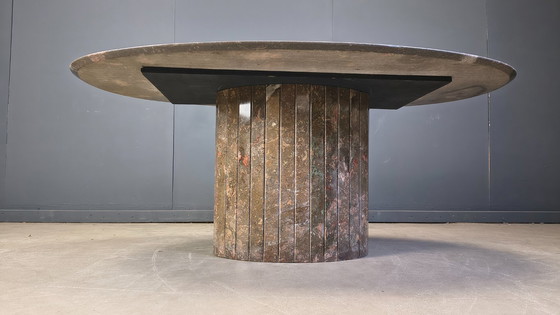 Image 1 of Table de salle à manger ovale vintage en marbre, années 1970