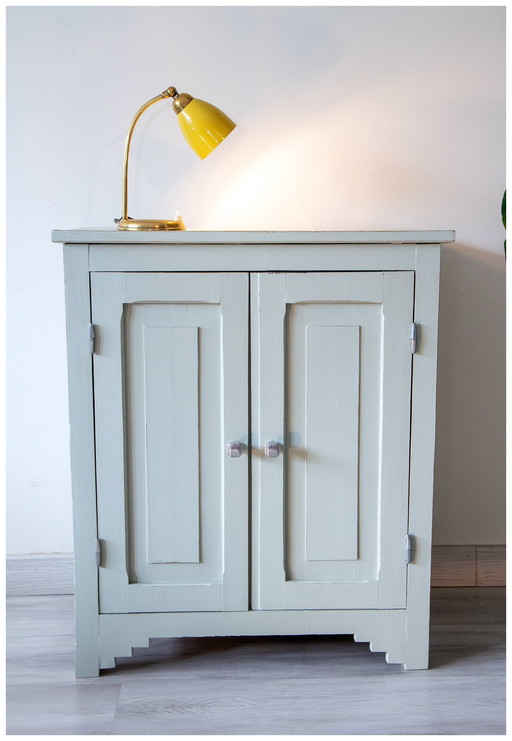 Buffet parisien gris argile, bois patiné, 1950