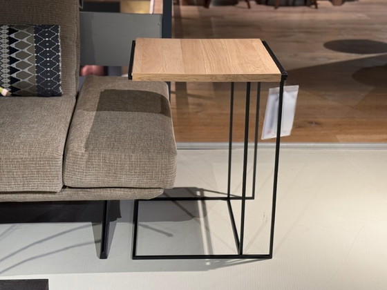 Image 1 of Mesa de mayordomo gris con máquina de discos