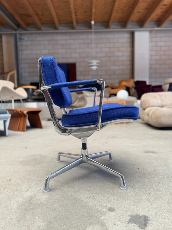 Sedia intermedia Herman Miller ES102 di Charles & Ray Eames (disponibilità: 6) – Poltrone, Chrome, Textile (photo 5 of 17)