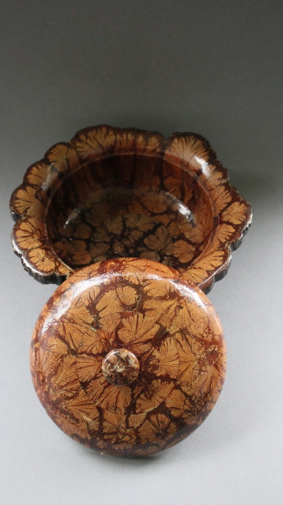 Image 1 of Boîte en bois exceptionnelle avec couvercle et petite assiette, vintage faite à la main