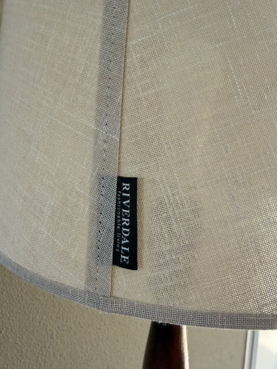 Vintage Gedraaide Houten Vloerlamp Met Riverdale Kap – Vloerlampen, Textile, Wood (photo 6 of 6)