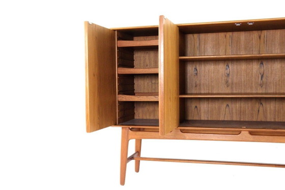Image 1 of Credenza Svend Aage Madsen per K. Knudsen & Son, design vintage danese
