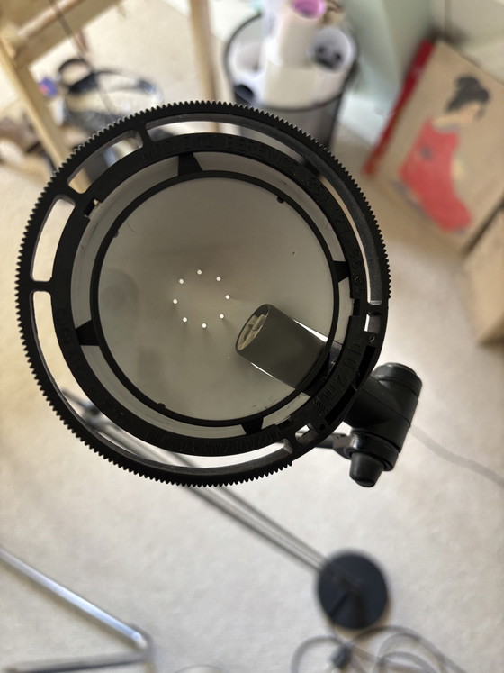Image 1 of Lampada da terra Berenice di Luceplan D12t nera con paralume grigio