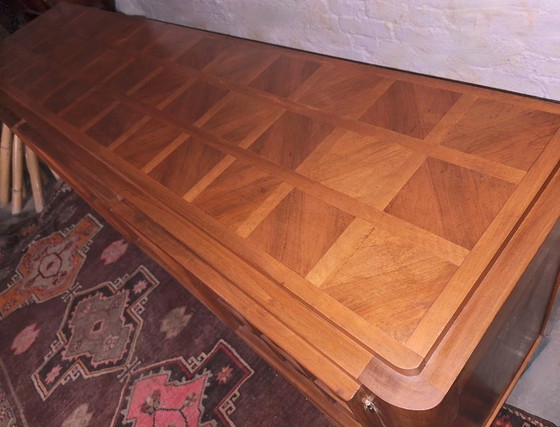 Grande Credenza Brutalista Francese con Pannelli Intagliati, Anni '40 – Credenze, Legno (photo 15 of 15)