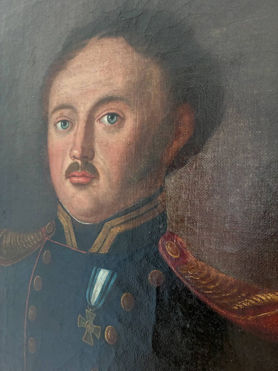 Image 1 of Peinture à l'huile originale ancienne représentant un officier, grand portrait d'homme.