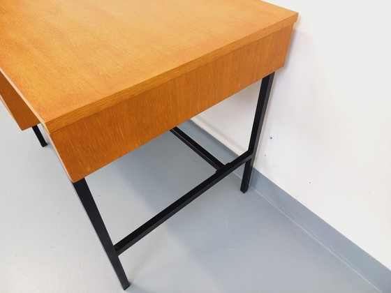 Image 1 of Bureau moderniste vintage Multitable par Jacques Hitier en bois de chêne et métal noir des années 50 60