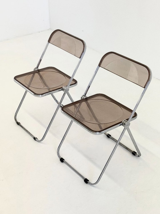 Set of 2 Plia folding chairs for Anonima Castelli by Giancarlo Piretti – Chrome (photo 3 of 17)