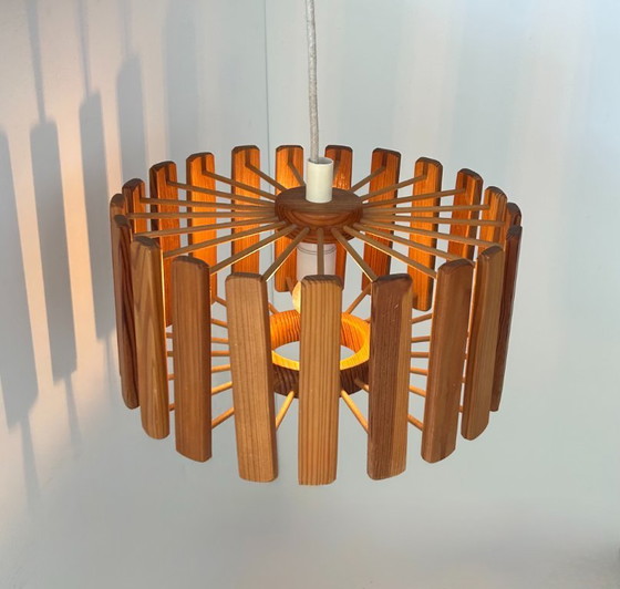 Image 1 of Vintage hanglamp van grenenhout, Zweden 1970.