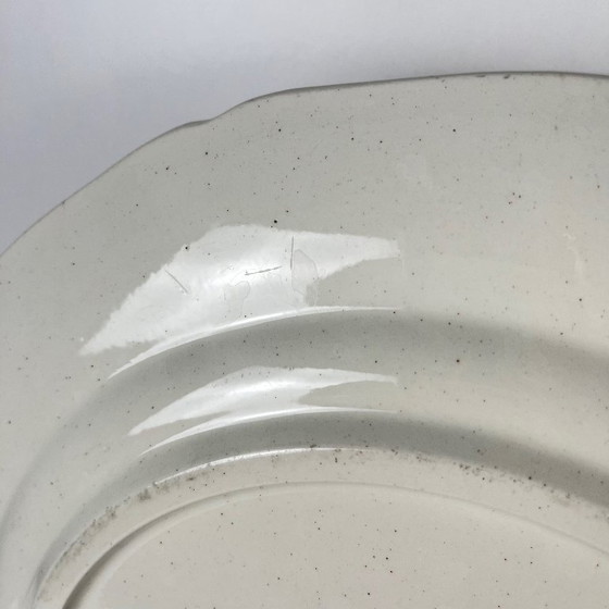 Image 1 of Villeroy & Boch round dish with burgundy rim