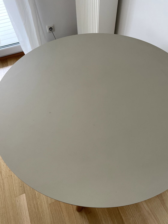 Image 1 of HAY CPH 20 table - 90 cm rond en färbe white natur (beige léger)