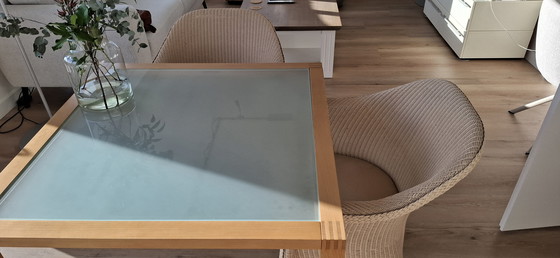 Image 1 of Set di 4 sedie Lloyd Loom e piccolo tavolo da pranzo