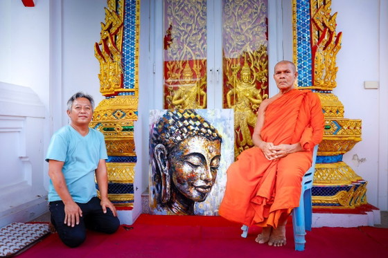 Image 1 of Unique hand-painted Buddha painting “Golden Serenity” – Seksak Jaichumchen – 80×100 cm
