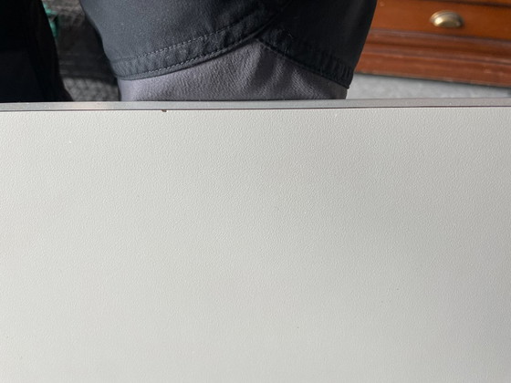 Vitsoe 606 Desk Shelf 90cm – Armadi a muro, Aluminium (photo 6 of 12)