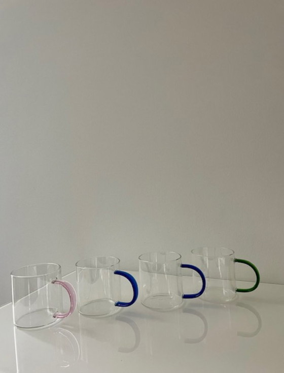 Image 1 of Moderne Designbecher aus Borosilikatglas, 4er-Set