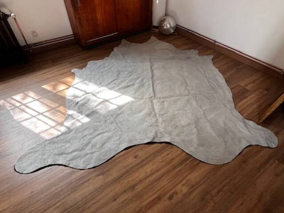 Image 1 of Tappeto, pelle di vacchetta marrone