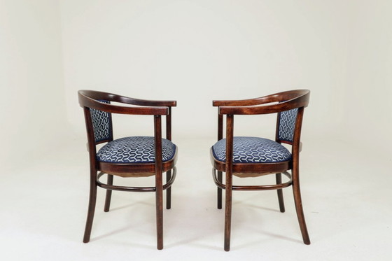 Image 1 of Paar Art-déco-Stühle, marineblauer Jacquard, Entwurf von Thonet aus dem Jahr 1910
