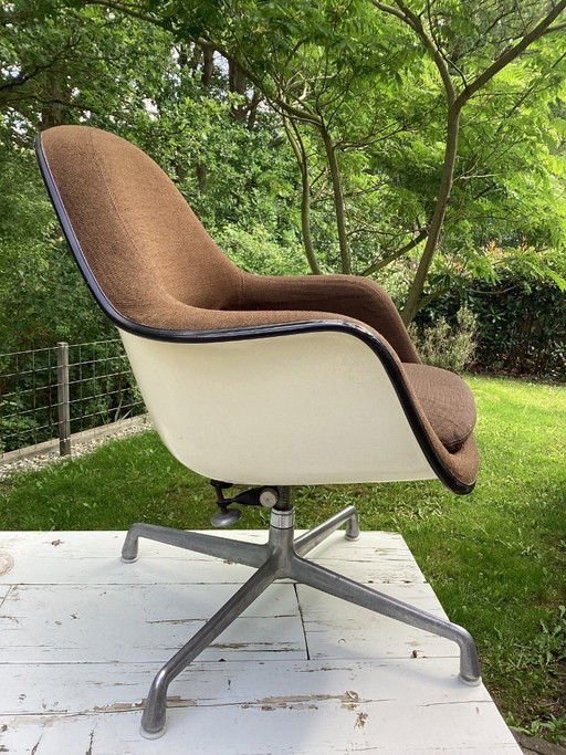 Silla giratoria Herman Miller