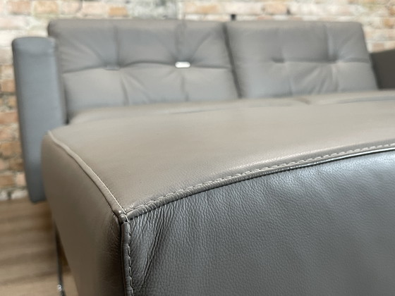 Image 1 of Artifort Mare Romance