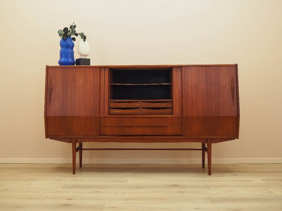 Image 1 of Teakhouten highboard, Deens ontwerp, jaren 60, gemaakt in Denemarken.