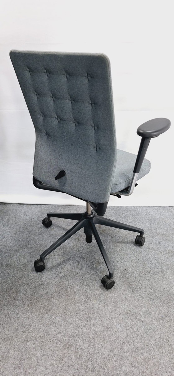 Image 1 of Sedia da ufficio Vitra ID Chair