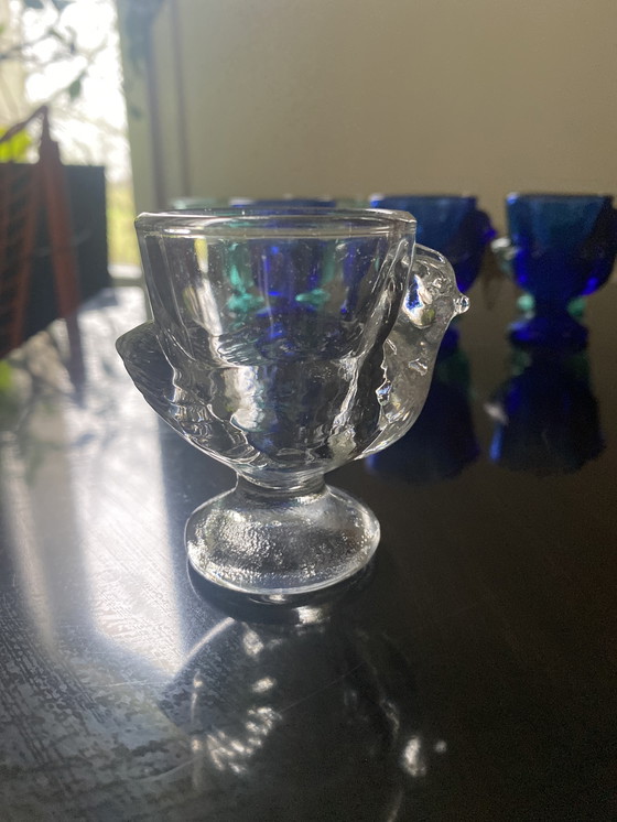 Image 1 of 8 hueveras o palmas de coco