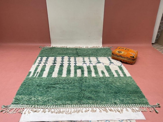 Image 1 of Beni Ourain Berber tapijt van zuivere wol, handgeweven volgens traditionele methoden, afmeting 150/250 cm