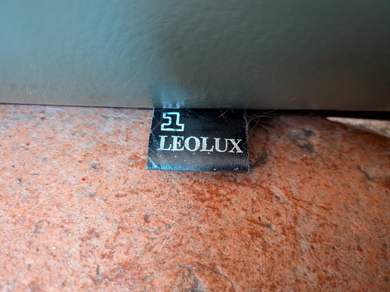 Image 1 of Sofá 2 Plazas Leolux Bora Bora + Hocker
Axel Enthoven | Tapicería de cebra posmoderna | Verde espuma de mar | California. 1990