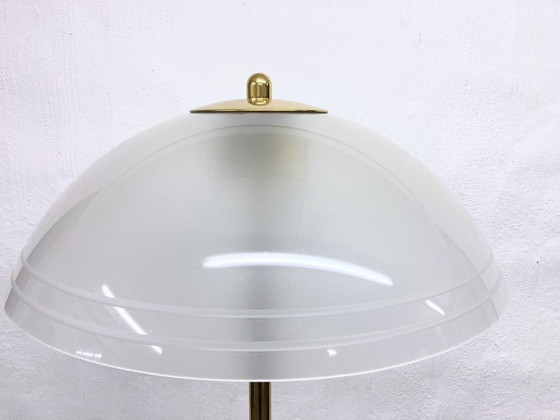 Image 1 of Vloerlamp messing acryl 70s 80s - Ontwerp door IZ Leuchten