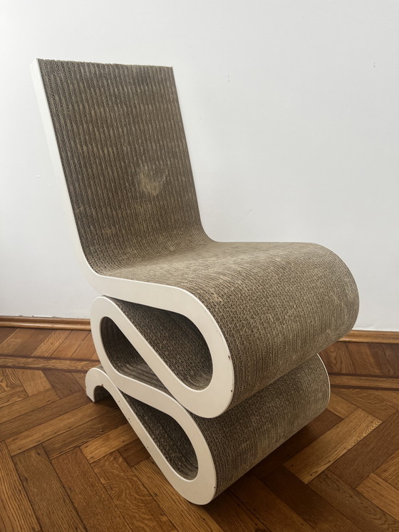 Iconic Vitra Frank Gehry Wiggle Chair – Stoelen / fauteuils, Paper, Wood (photo 9 of 10)
