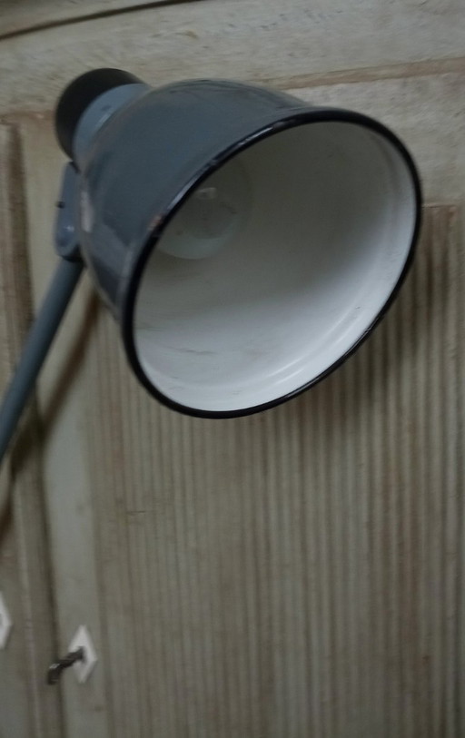 Lampada Fabrilux stile industriale bauhaus design luce da lavoro