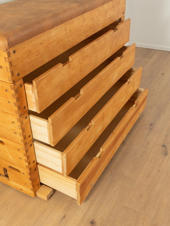 Image 1 of Caja de bóveda reciclada, cómoda