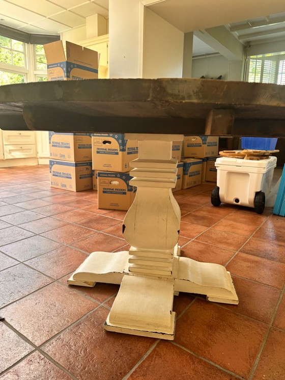 Image 1 of Tavolo da pranzo rotondo Riviera Maison