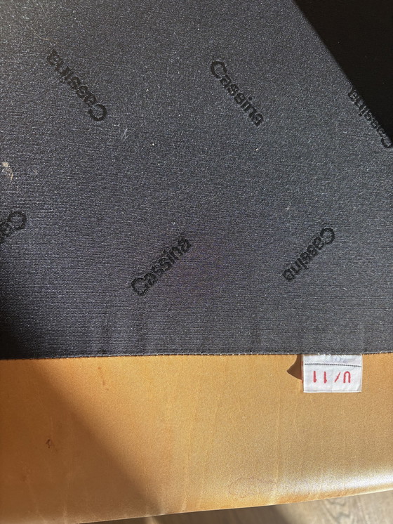 Image 1 of 8 Cassina leren eetkamerstoelen